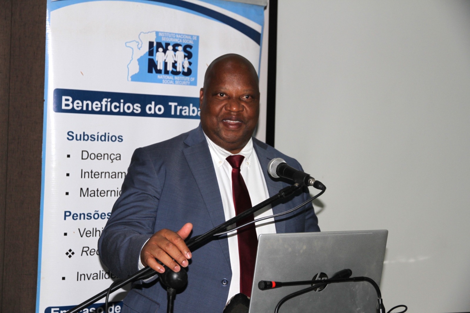 Director do INSS detido por manipulação de concursos públicos