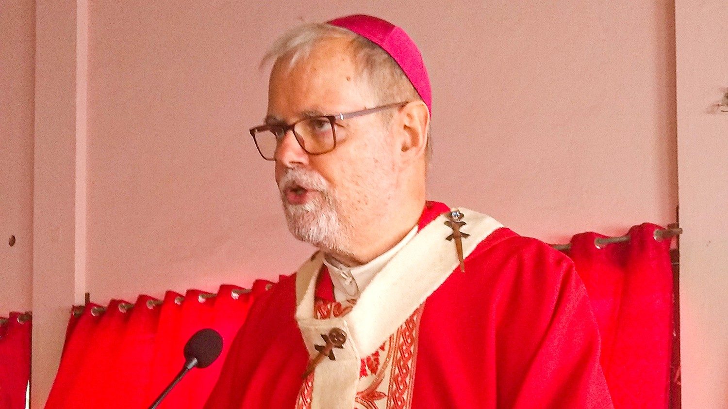 Arcebispo da Beira alerta para tempos difíceis em Moçambique