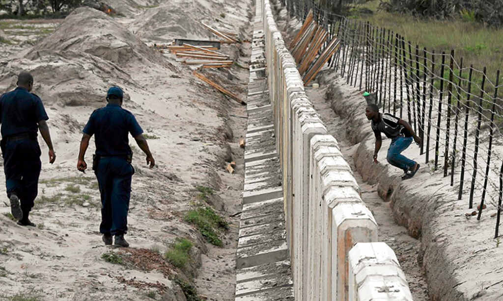 Tribunal sul-africano anula contrato de construção de muro na fronteira com Moçambique
