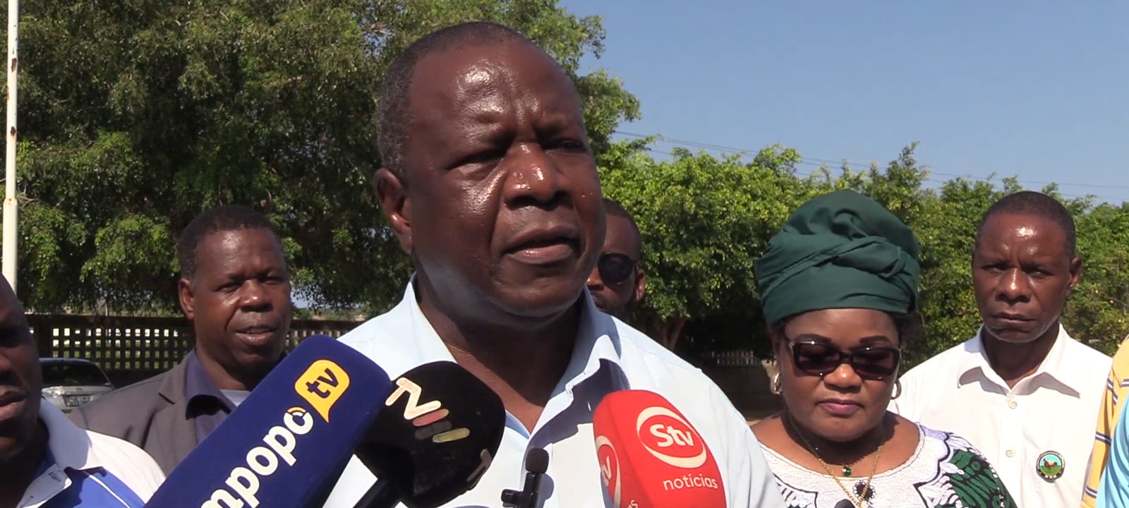 Simango diz que escassez de combustíveis revela incapacidade do Governo para mitigar a crise