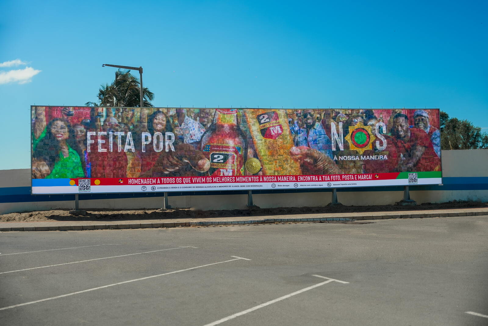 2M cria o primeiro outdoor em Moçambique feito com mais de mil rostos de moçambicanos