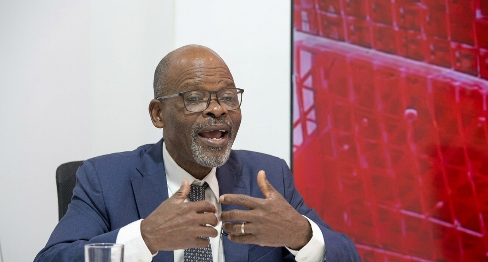 Crise das Dívidas Ocultas agravou pobreza e gerou “década perdida”, diz Roberto Tibana