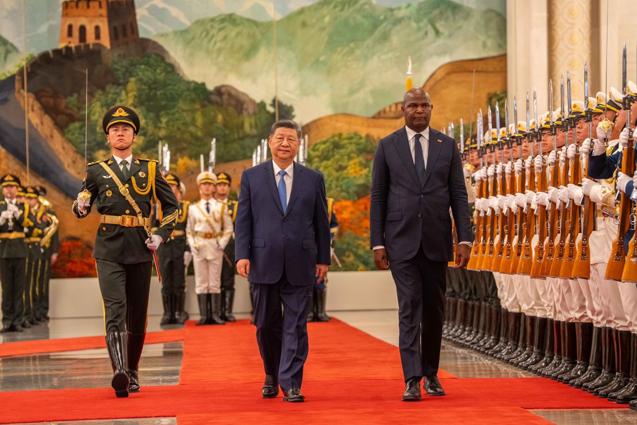 Xi Jinping recebe Chapo – Jornal Notícias