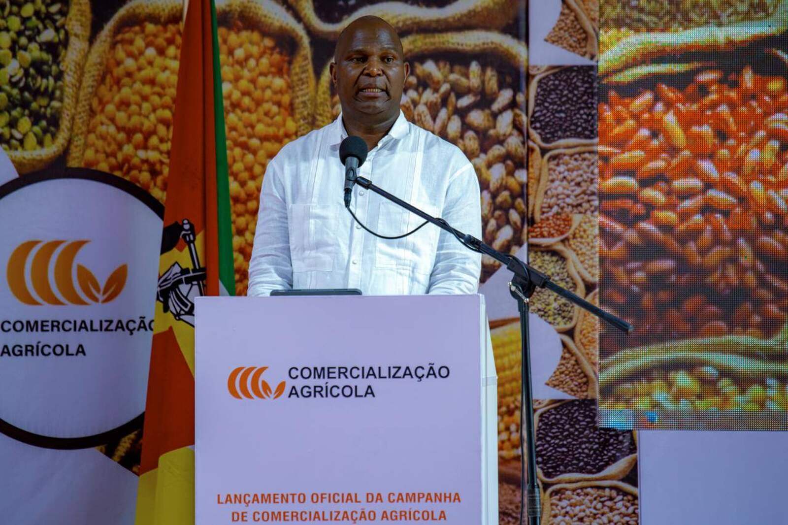 Chapo anuncia reformas para transformar comercialização agrícola e coloca produtor no centro
