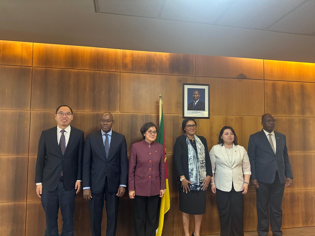 MF recebe em audiência a Vice- Presidente do Exim Bank da China