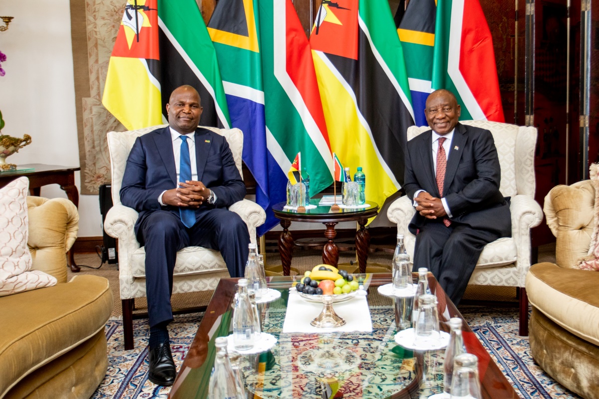 Chapo reúne-se com Ramaphosa – Jornal Notícias