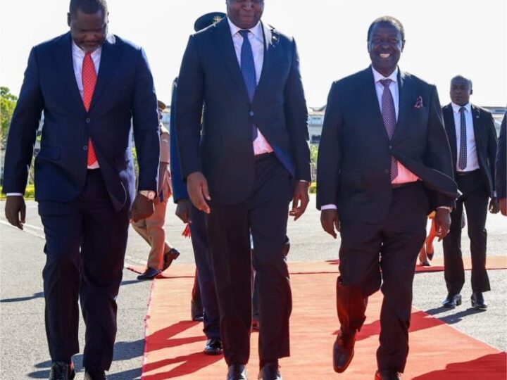 PR já em Nairobi para participar da cimeira França -África