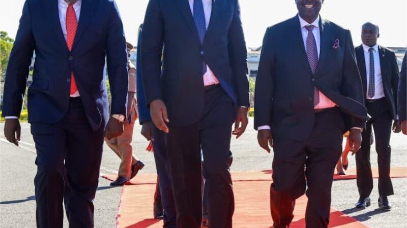 PR já em Nairobi para participar da cimeira França -África
