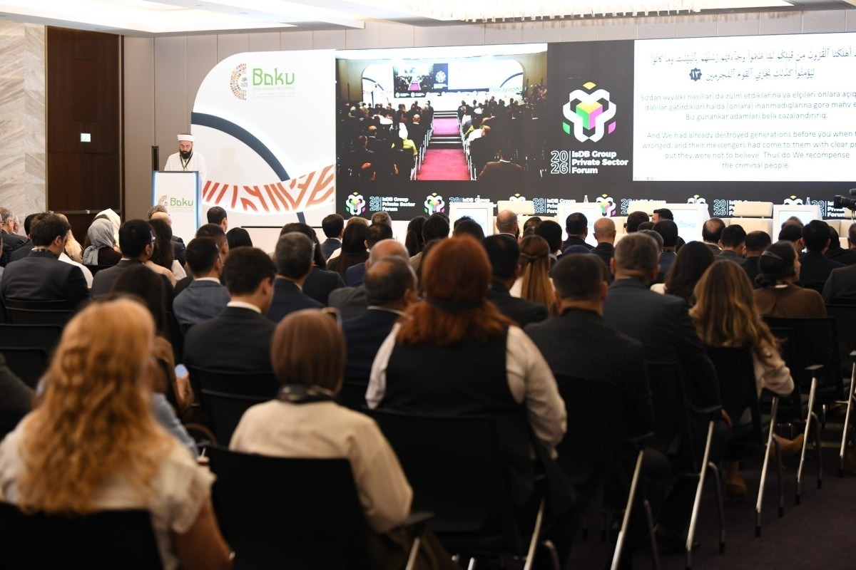 País na reunião do Banco Islâmico de Desenvolvimento em Baku