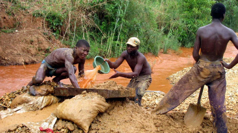Comissão reforça prevenção e combate à mineração ilegal