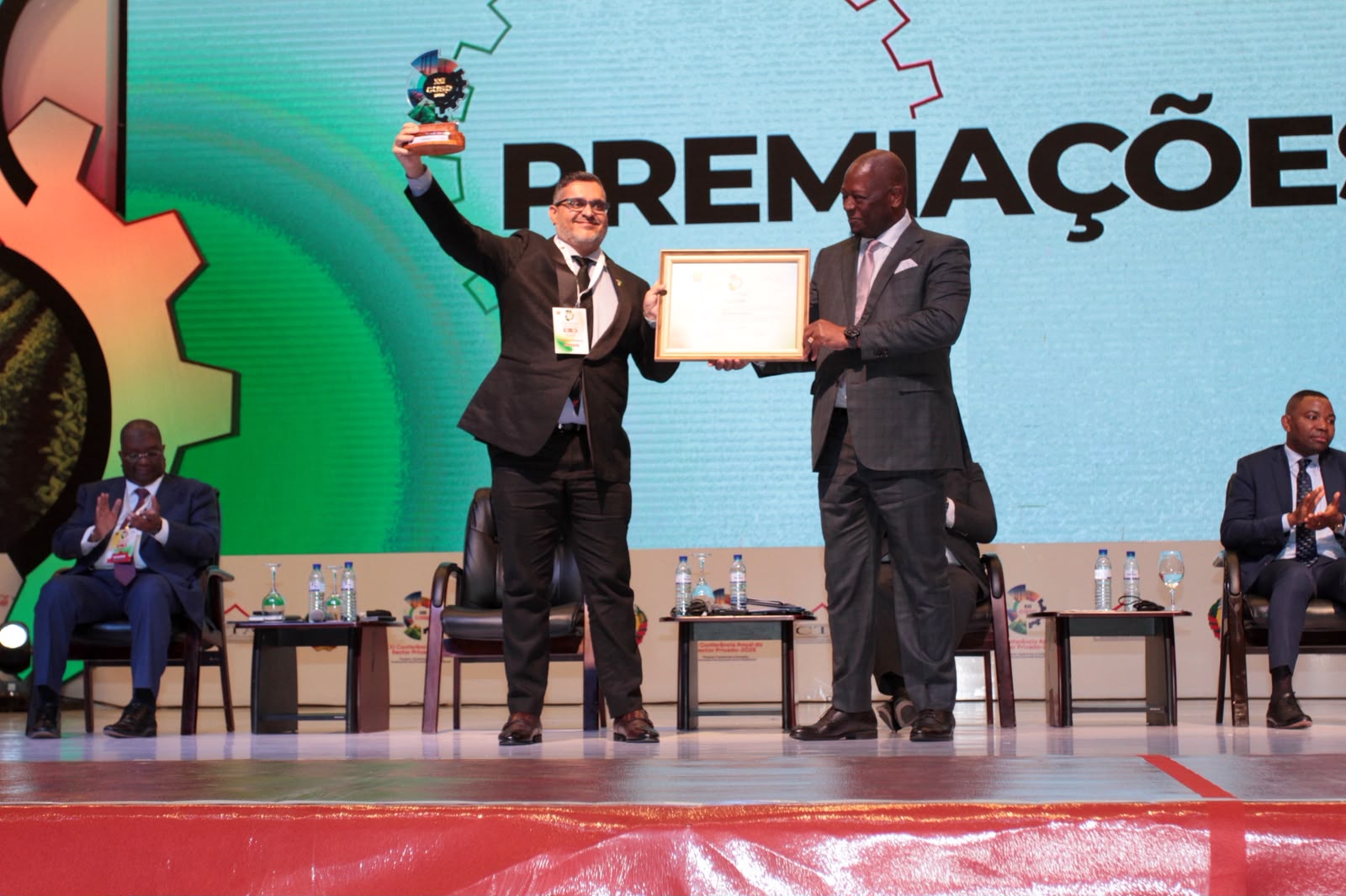 Nampula distinguida na Conferência do Sector Privado