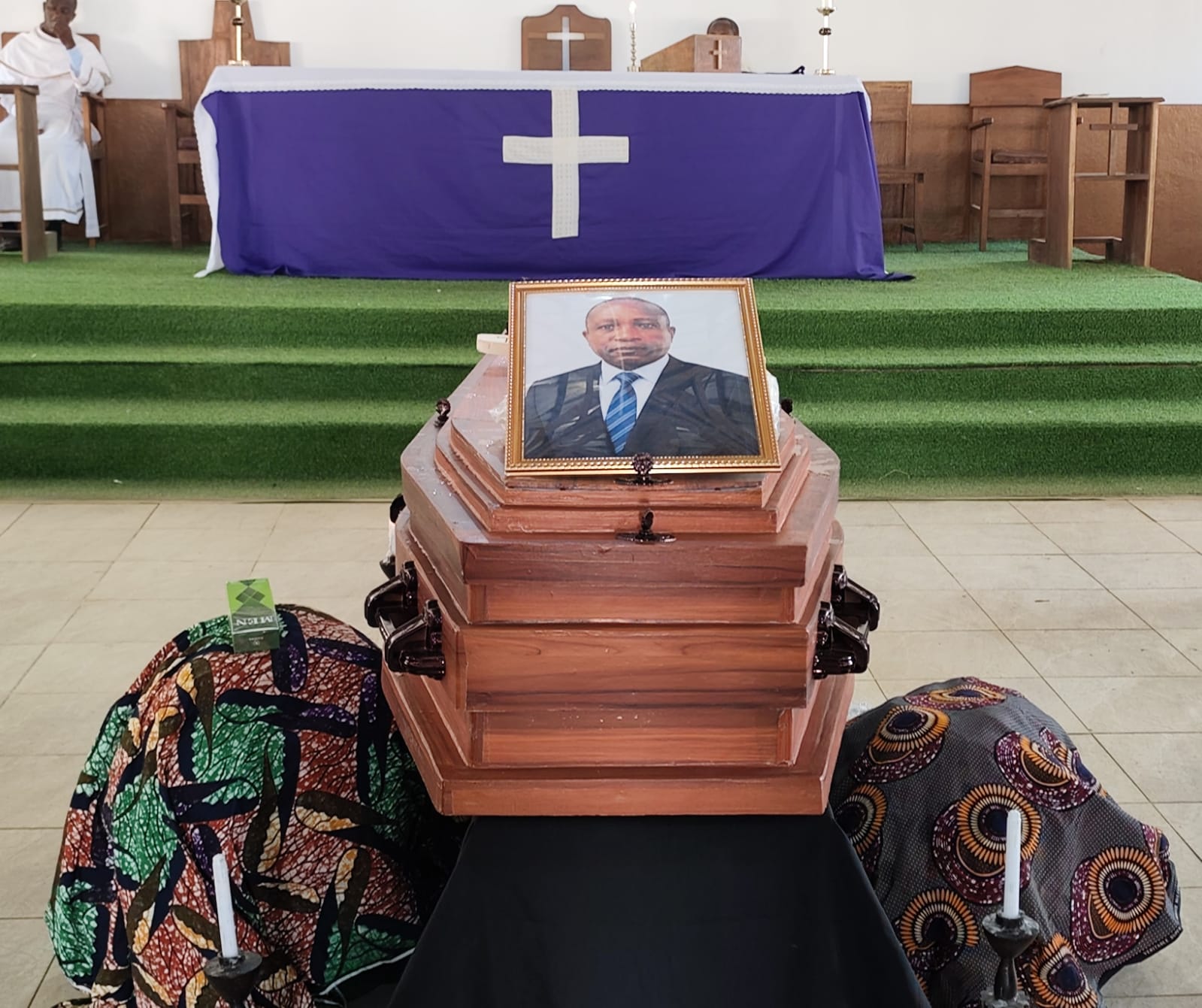 Vasco Manuel enaltecido no último adeus