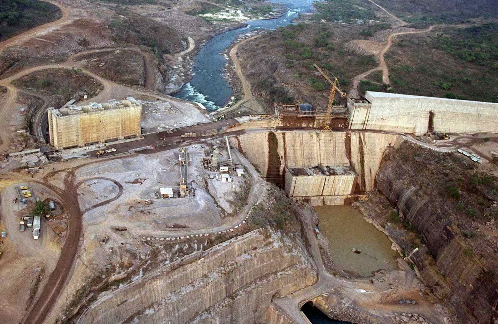 Obras da barragem Moamba-Major condicionadas a novos estudos
