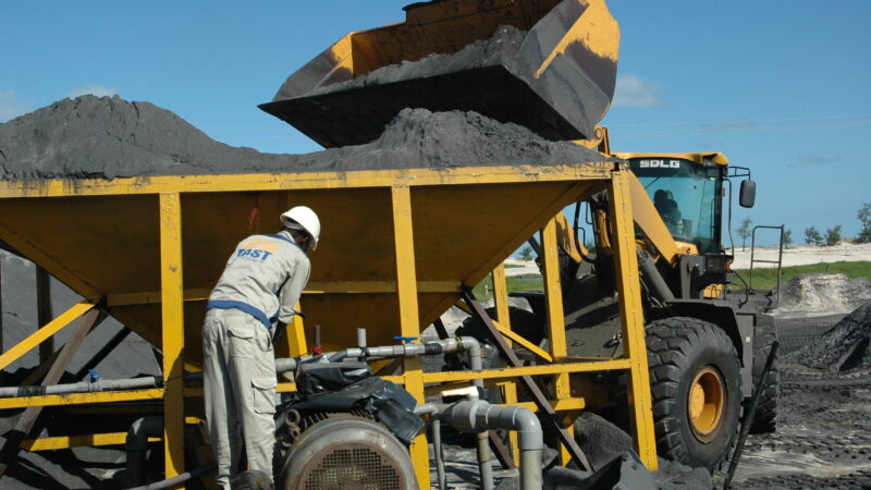 Estado passa a deter 15% nas empresas mineiras