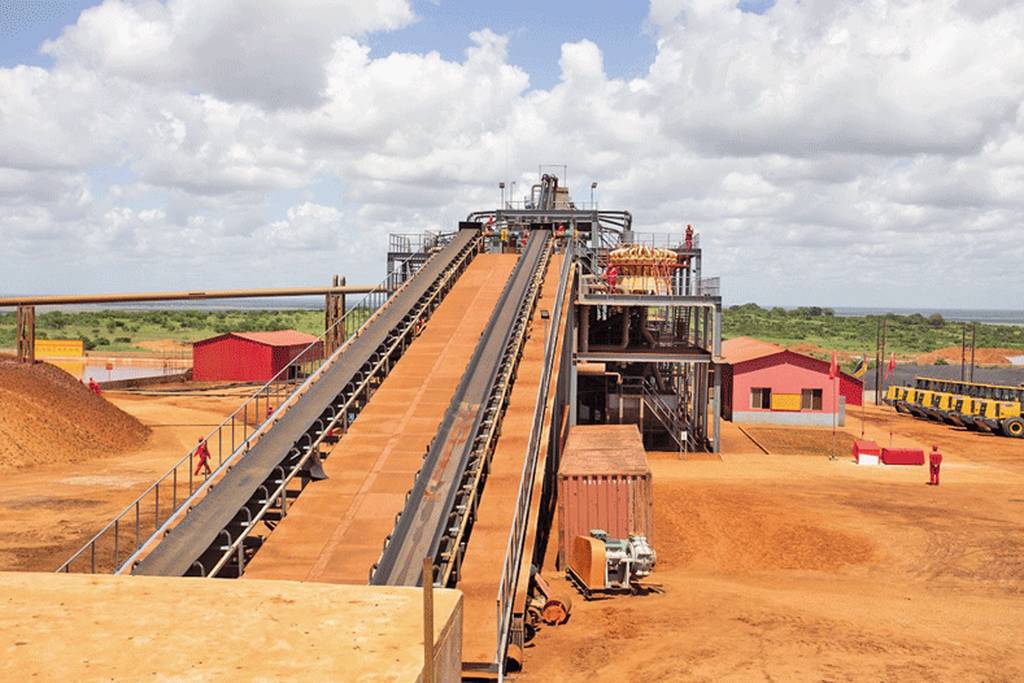 Mais de 100 mil toneladas das areias pesadas de Chibuto aguardam autorização para exportação