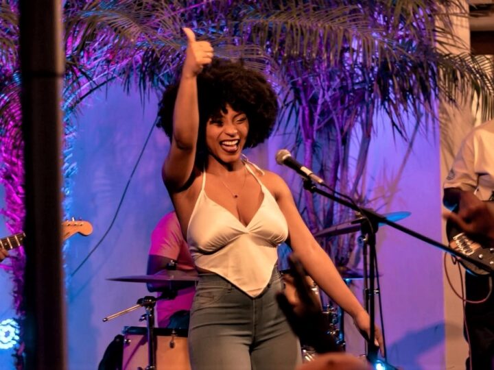 TMRS AwaGe e Banda Dugê no palco da Mbenga Live Session