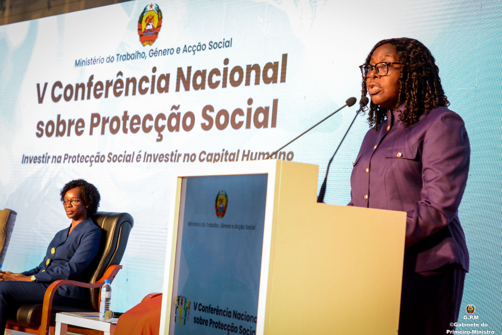 PM defende protecção social que beneficie melhor a sociedade