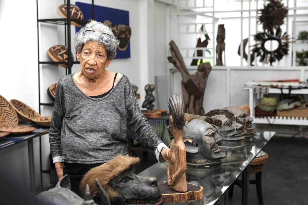 Manuela Soeiro ganha sala mini teatro na UEM