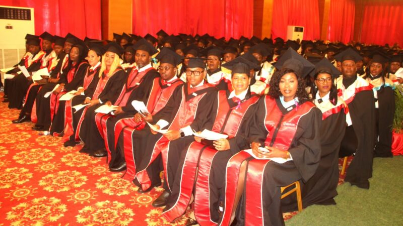 Graduados da UnISCED desafiados a transformar conhecimentos em soluções inovadoras