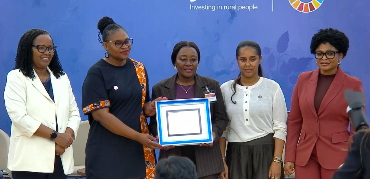 Moçambique distinguido pela UA pela promoção da inclusão das mulheres